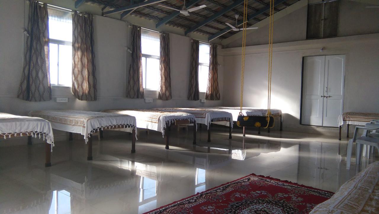 Palm Springs Lake Resort Jaitāpur Extérieur photo